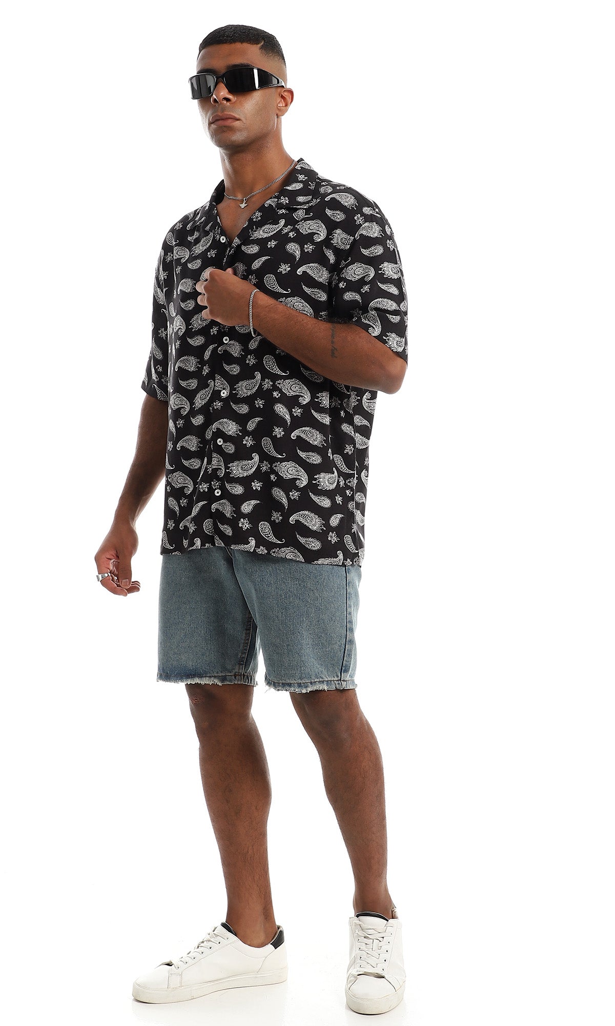 97942 Funky Short Sleeves Black & White Button Down Shirt