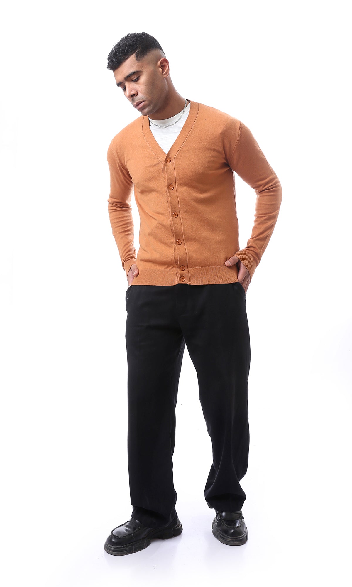 كارديجان تريكو راقي بياقة V وأزرار أمامية - جملي - 98405