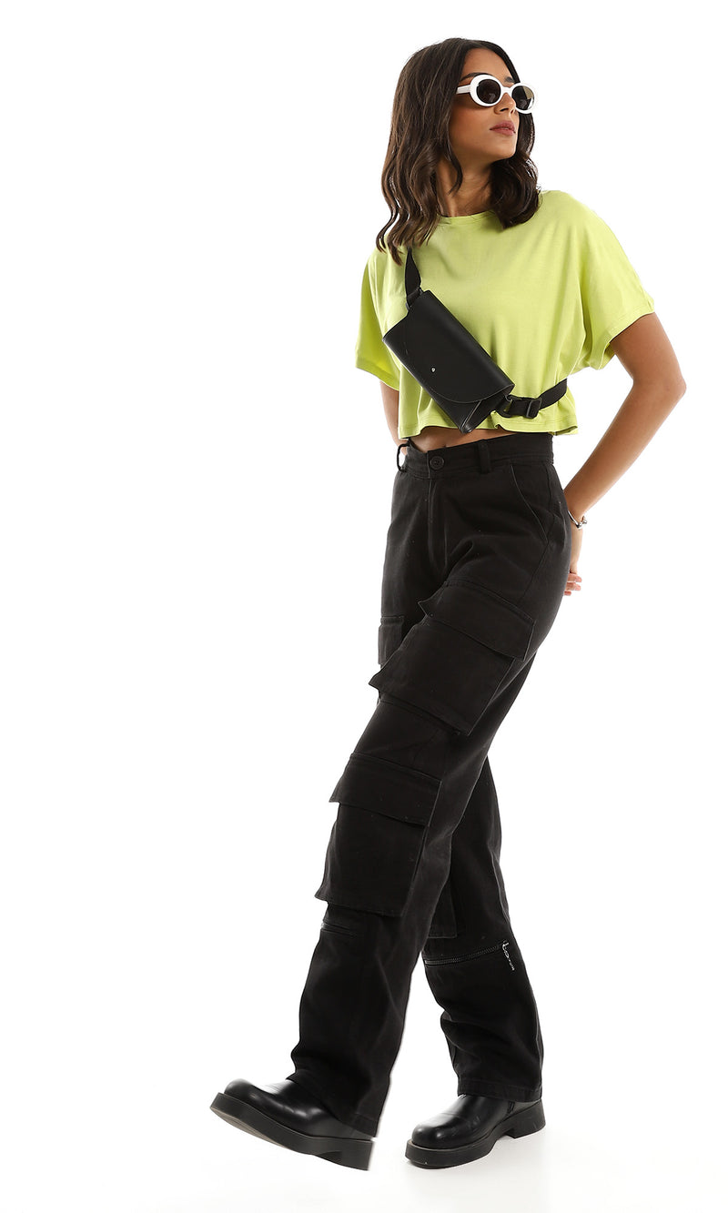 توب أساسى واسع قصير بنمط سادة وأكمام قصيرة أصفر