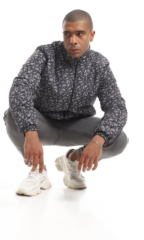 جاكيت منفوخ بيزلي بالكامل لون كحلي وأبيض