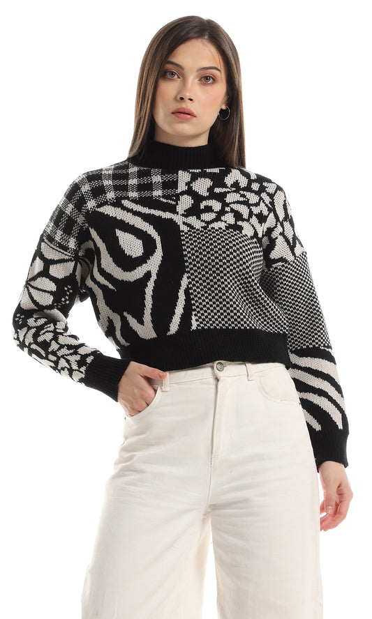 O157228 Knitted Mock Pullover With Multiple Patterns - Black & Off White