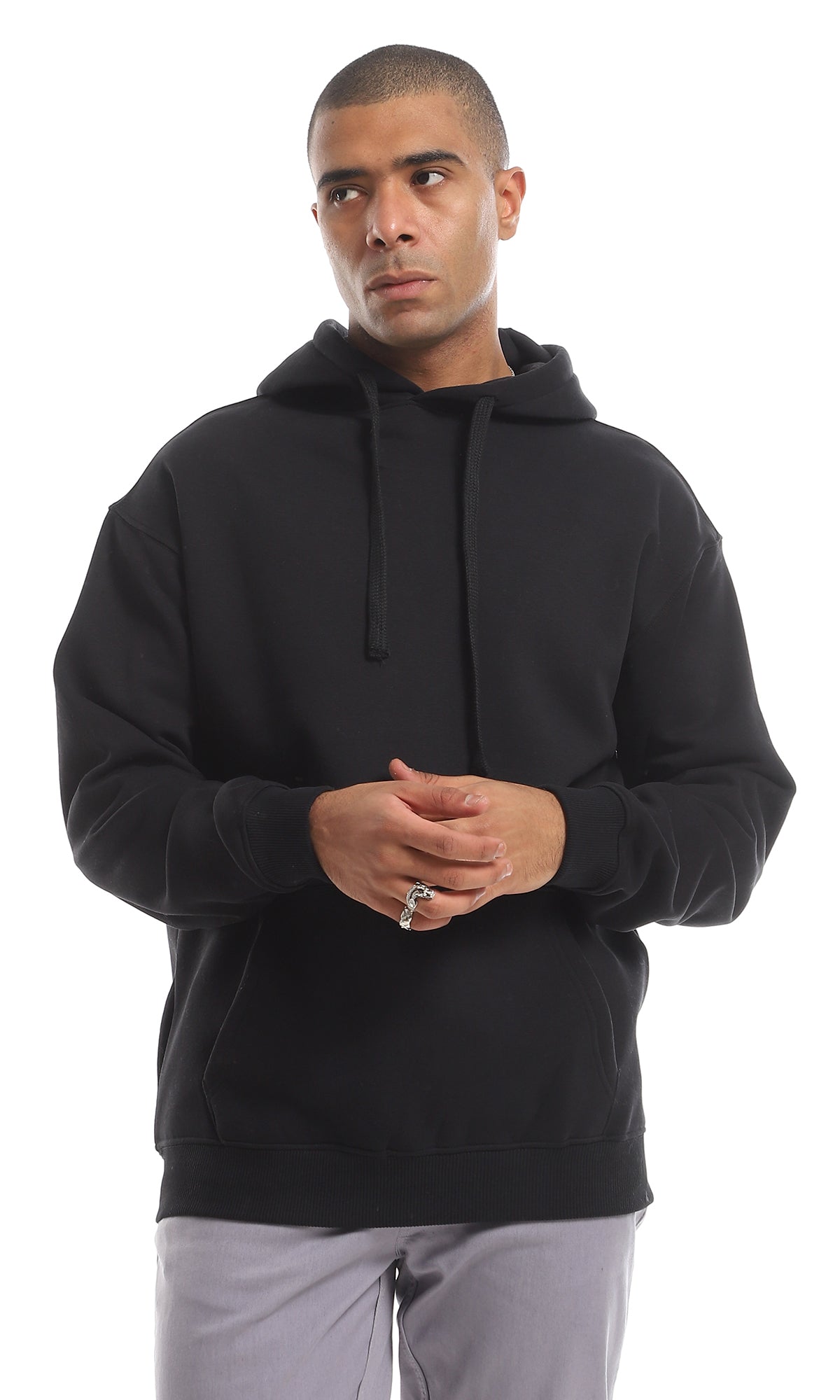 O157576 Essential Black Hoodie With Inner Fleece And Kangaroo Pockets