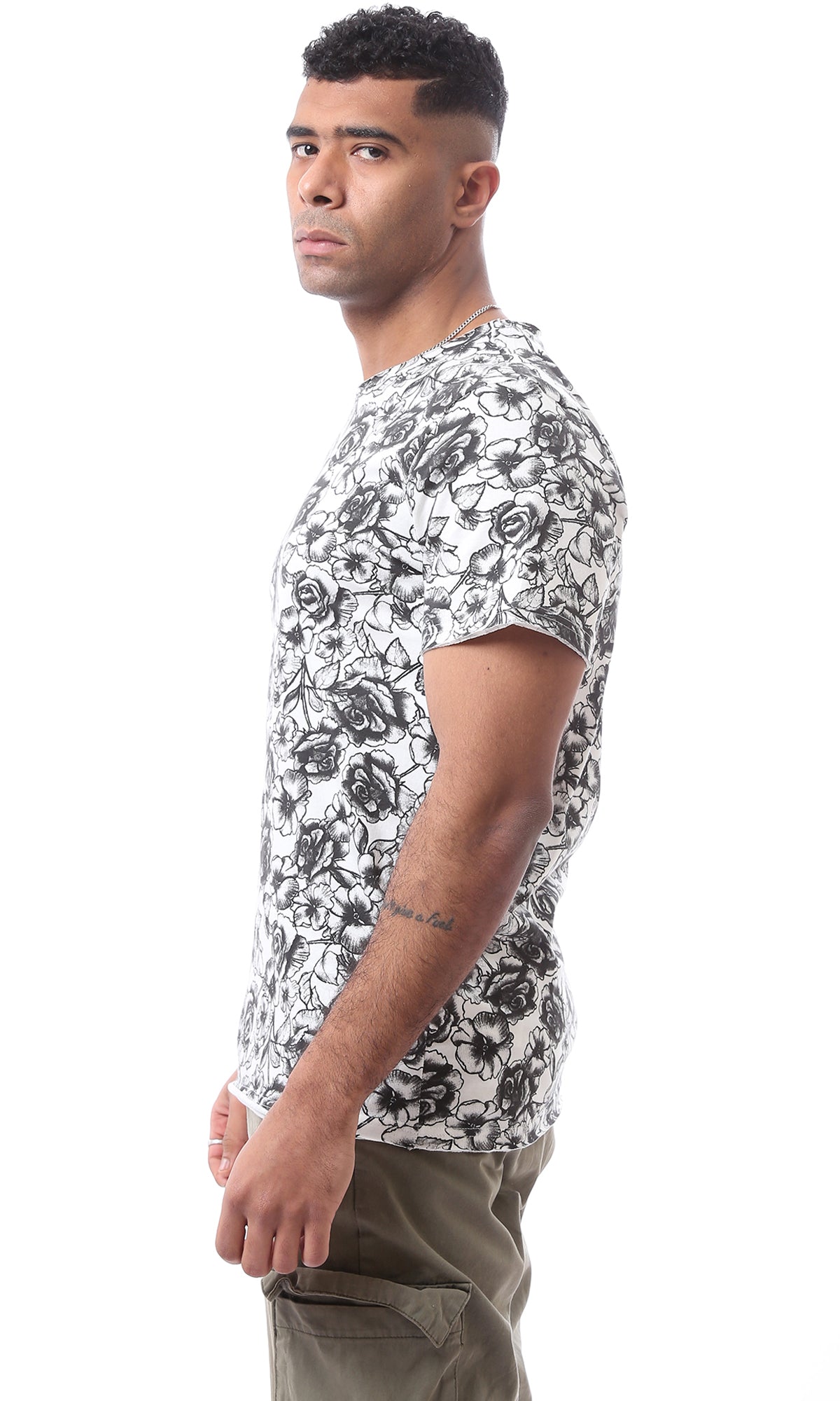 O164761 Short Sleeves Black & White Floral Cotton Tee