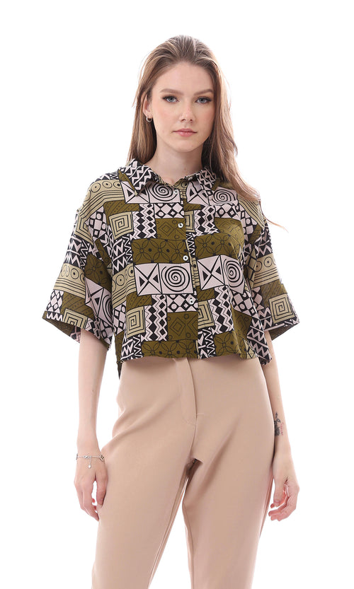 O165290 امرأة قصيرة