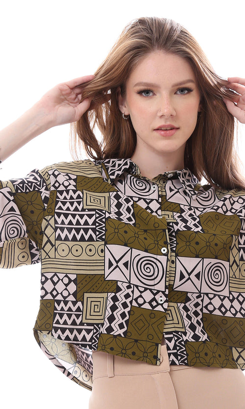 O165290 امرأة قصيرة