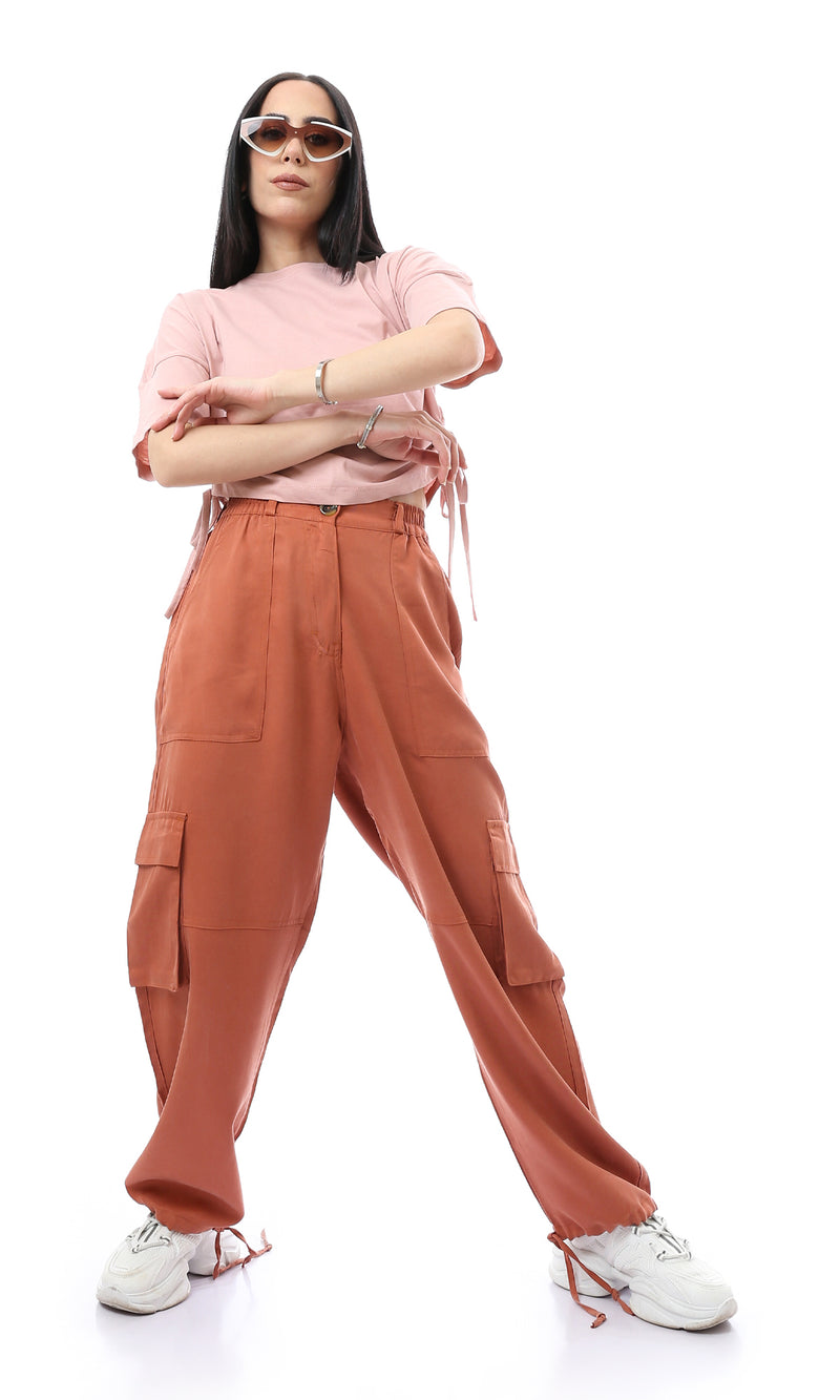 O165471 امرأة قصيرة من النساء