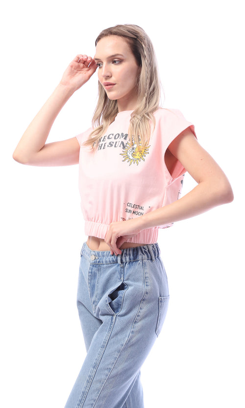 تيشيرت وردي مطبوع وأكمام قصيرة بأطرف مطاطية