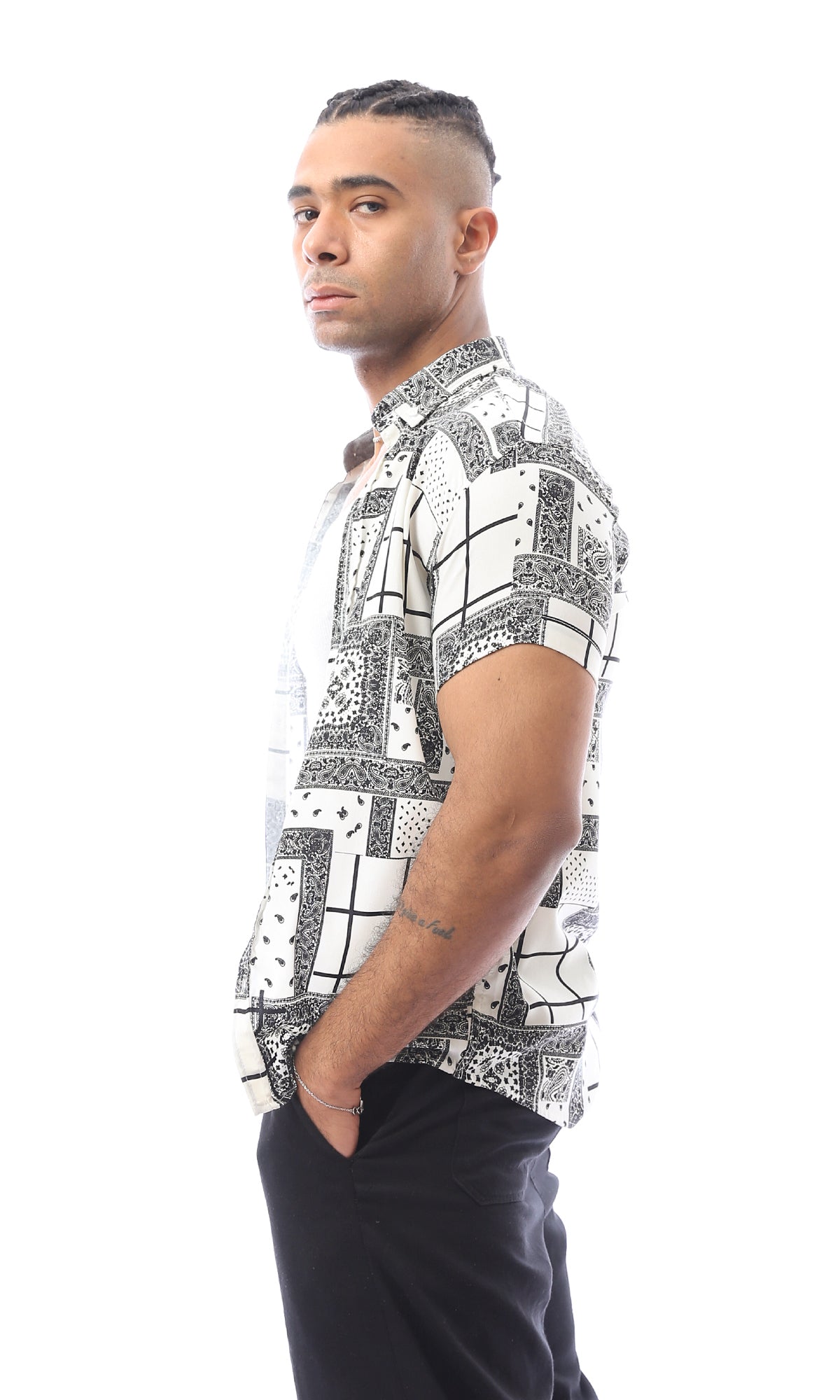 O168869 Men Short Sleeve